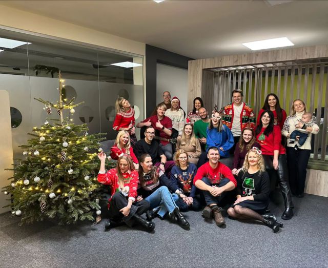 Merry Christmas from our team! ✨️🎉🎄
 
#actiofarma #christmas #festiveseason #teamspirit